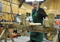 Pole lathe headstock