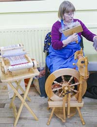 Spinning wool