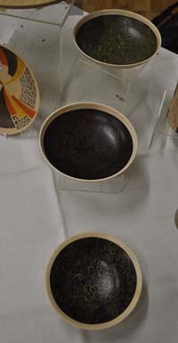 Crackle glaze bowls