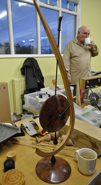 Suspended clock