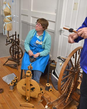 Spinning yarn