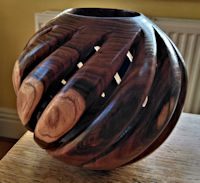 Spiral hollow form