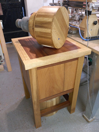 Wooden vacuum cleaner